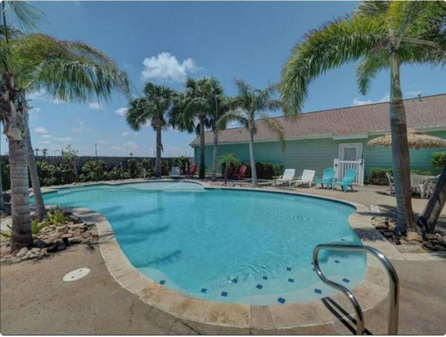 Barefoot Bungalow - Pet Friendly- 2 Bdrm Townhome 코퍼스크리스티 외부 사진